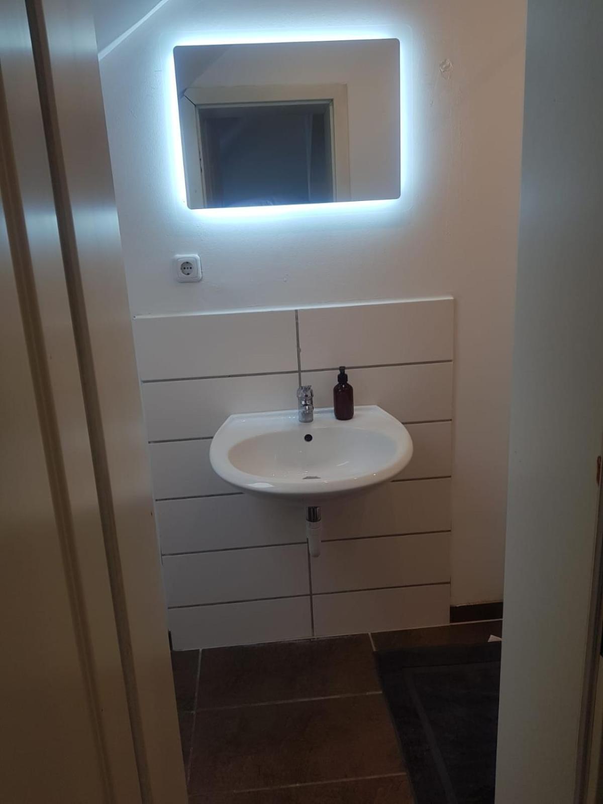 Apartments Fuer Monteure - Хейльбронн Экстерьер фото